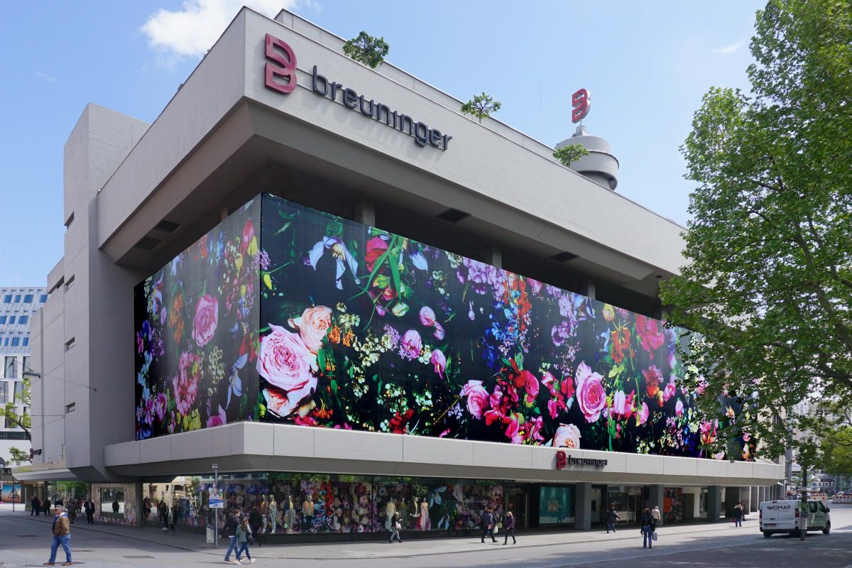 breuninger textilfassade